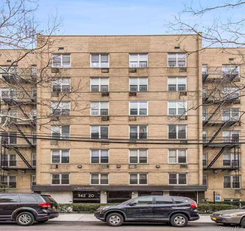 Condo for sale in the heart of Downtown Flushing, located at Franklin Ave and Kissena Blvd.