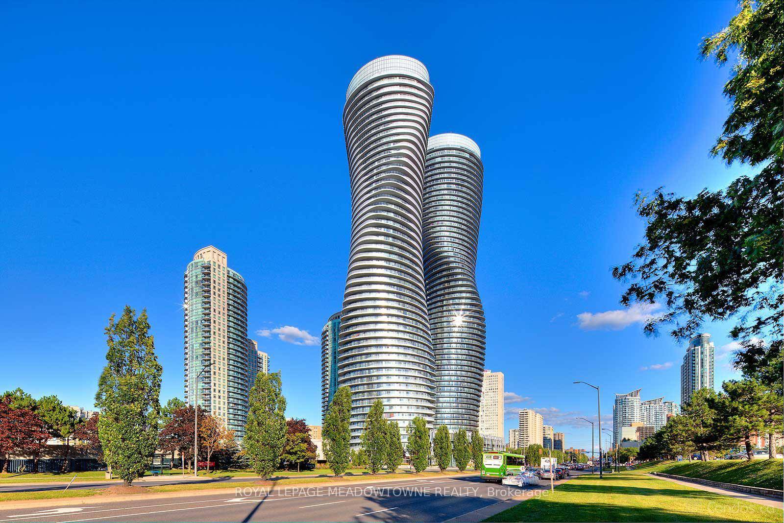 Modern 2 Bed, 2 Bath Condo for Lease in the Heart of Mississauga !