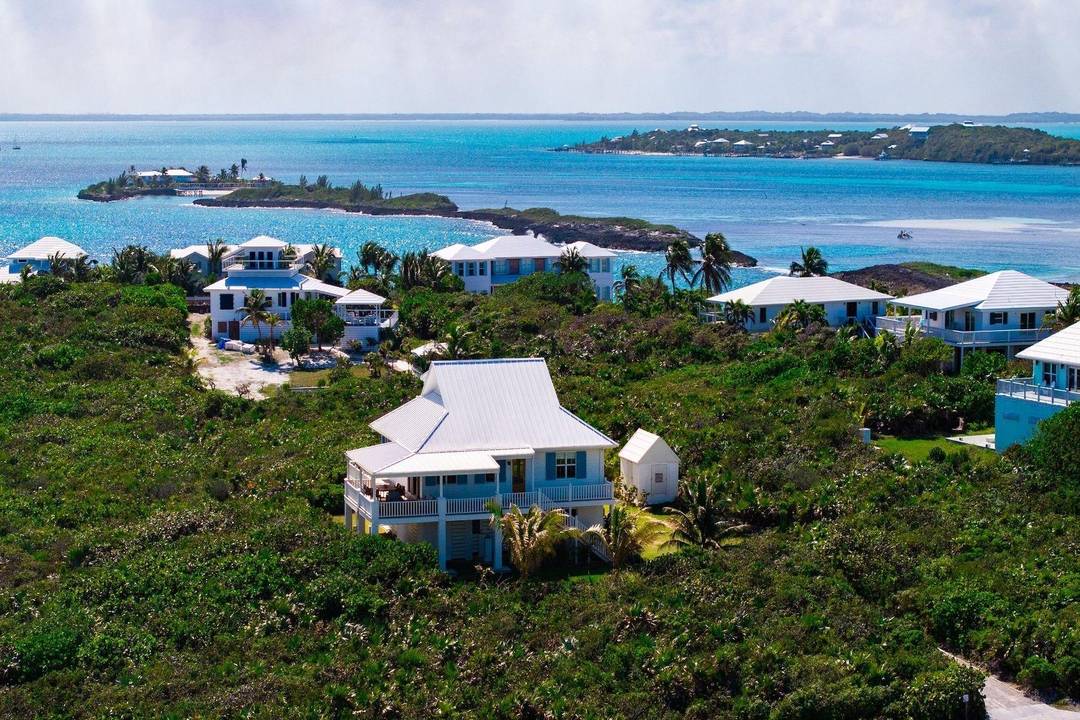 ROYAL PALMS Single Family Home Abaco