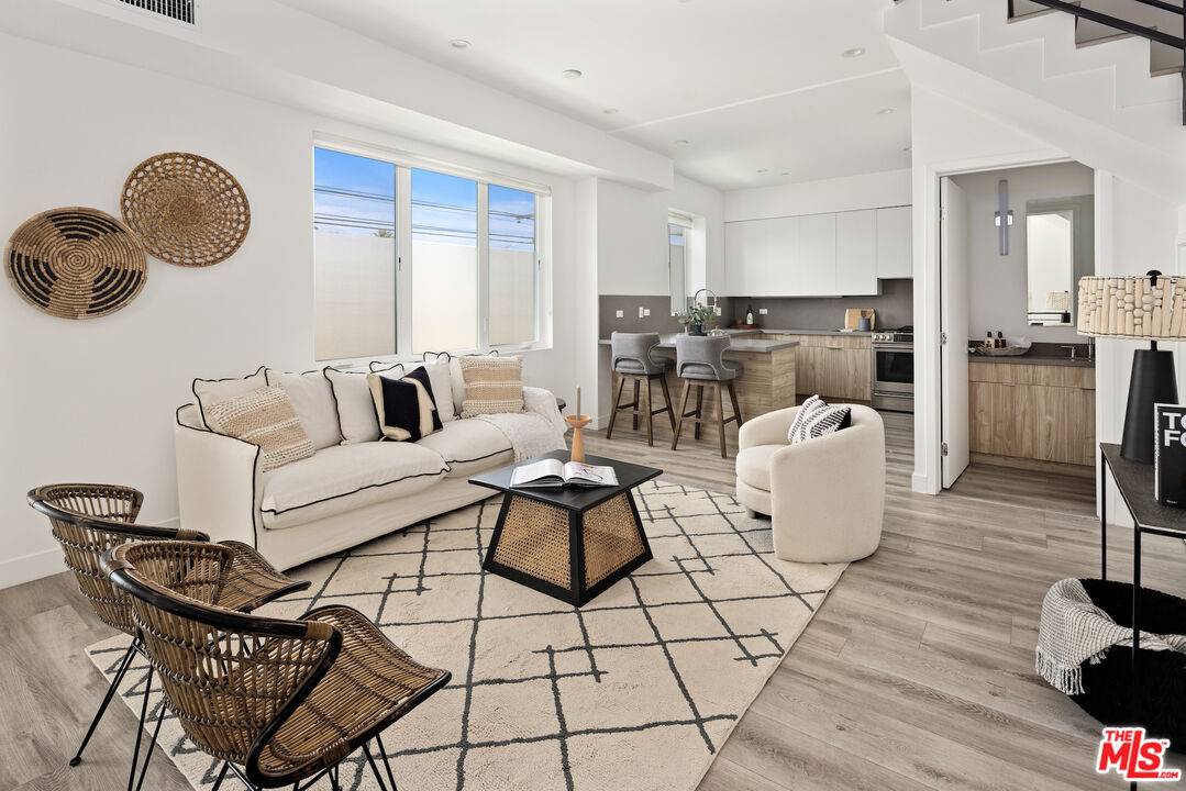 4916 1/2 S Centinela Ave 3BR Marina Del Rey La