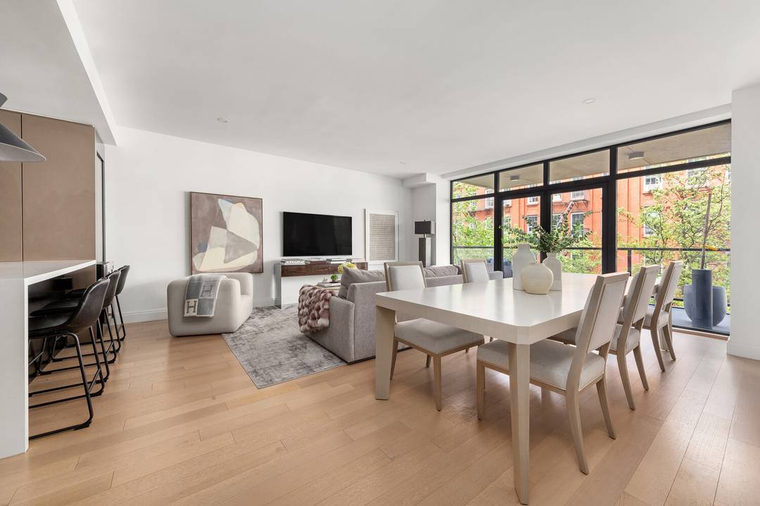 Welcome to 318 East 81st Street An intimate collection of six luxury condominium residences crafted for elevated, modern living on the Upper East Side.
