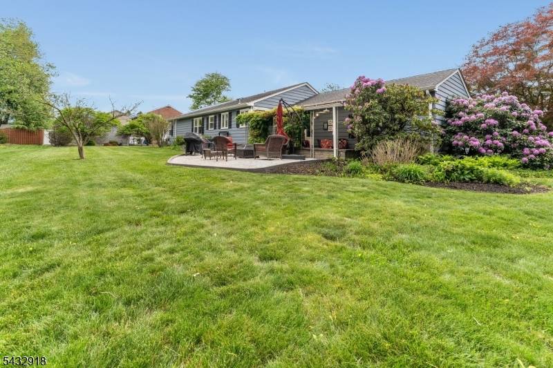 Welcome home to this charming, spacious, and meticulously maintained 3 bed 2.