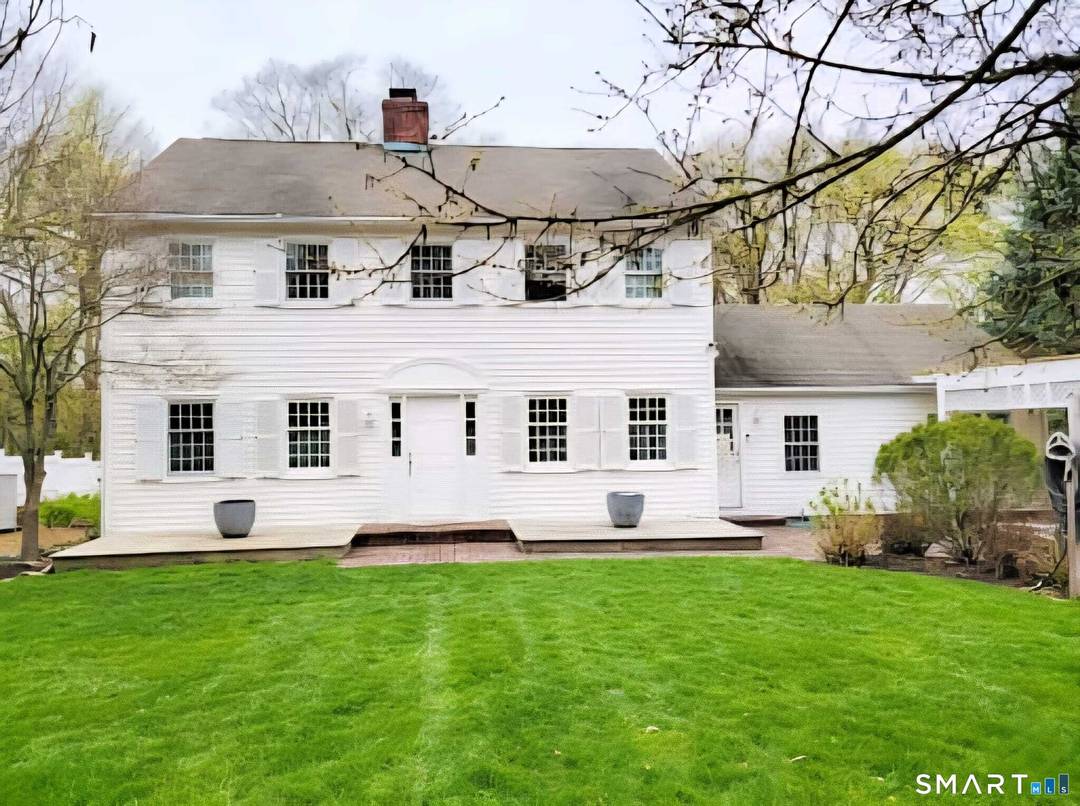 Beautifully furnished annual rental in the heart of Westport, CT.