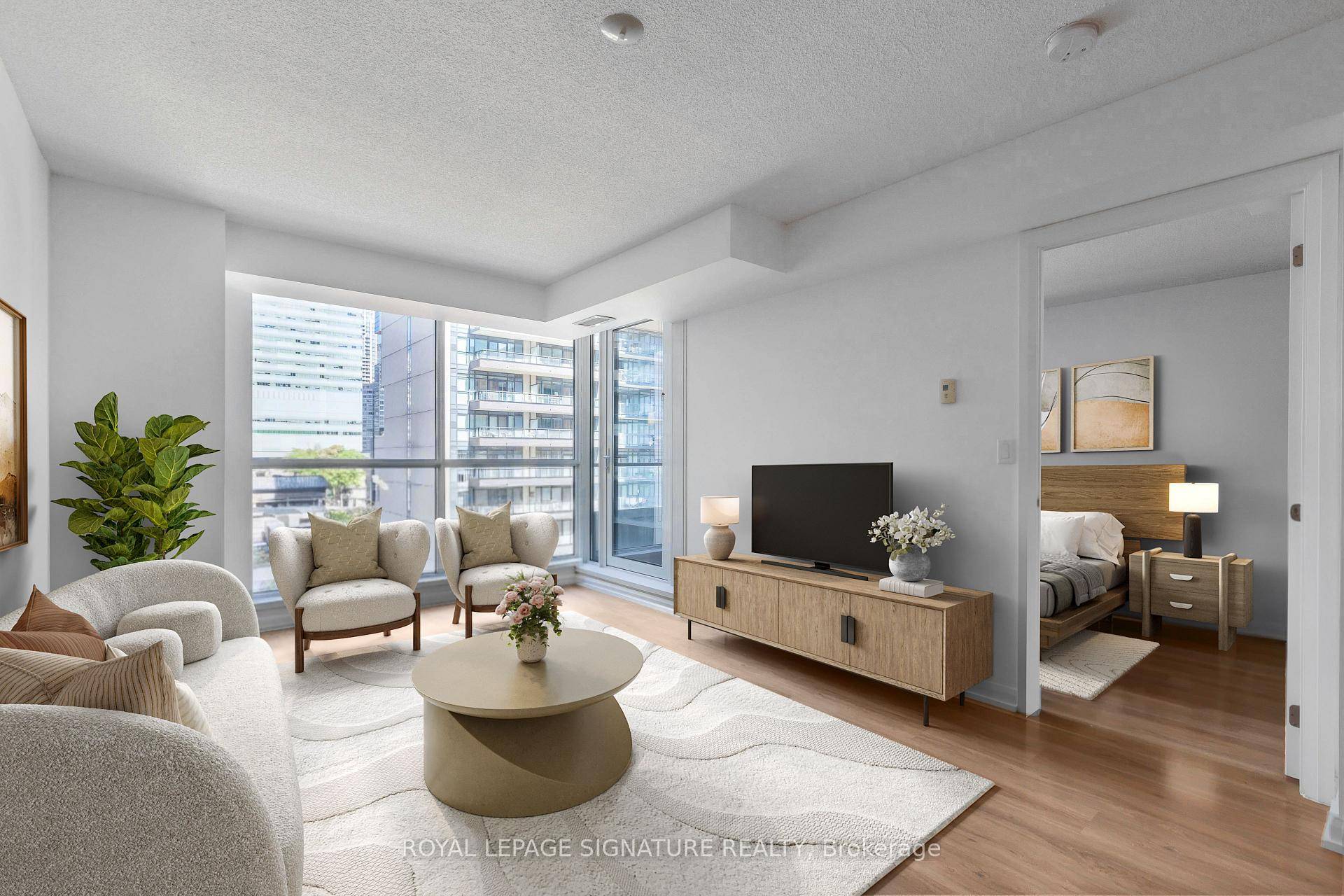 1 Bedroom, 2 Bath Suite At One City Hall Condos !