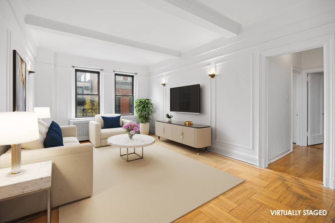 OPEN HOUSES BY APPOINTMENT ONLY ONE YEAR LEASE WITH POSSIBILITY OF RENEWAL PREFER NO PETS This sun flooded co op has it all !