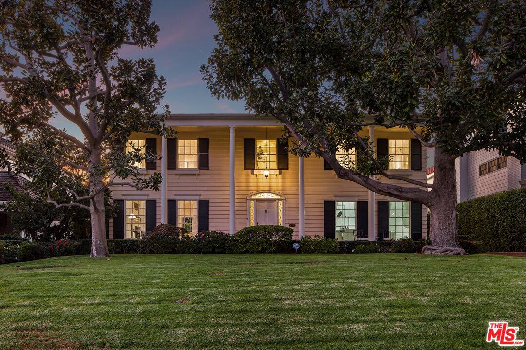 625  N Sierra Dr 5BR Beverly Hills Post Office | B.H.P.O. La