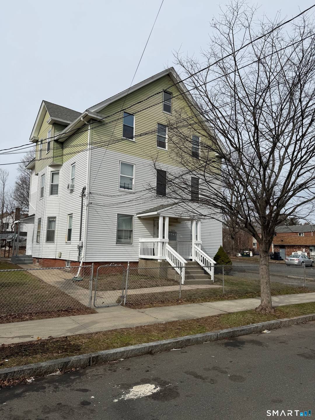 Fully rented huge 3 family located on small cul de sac road in New Britain.