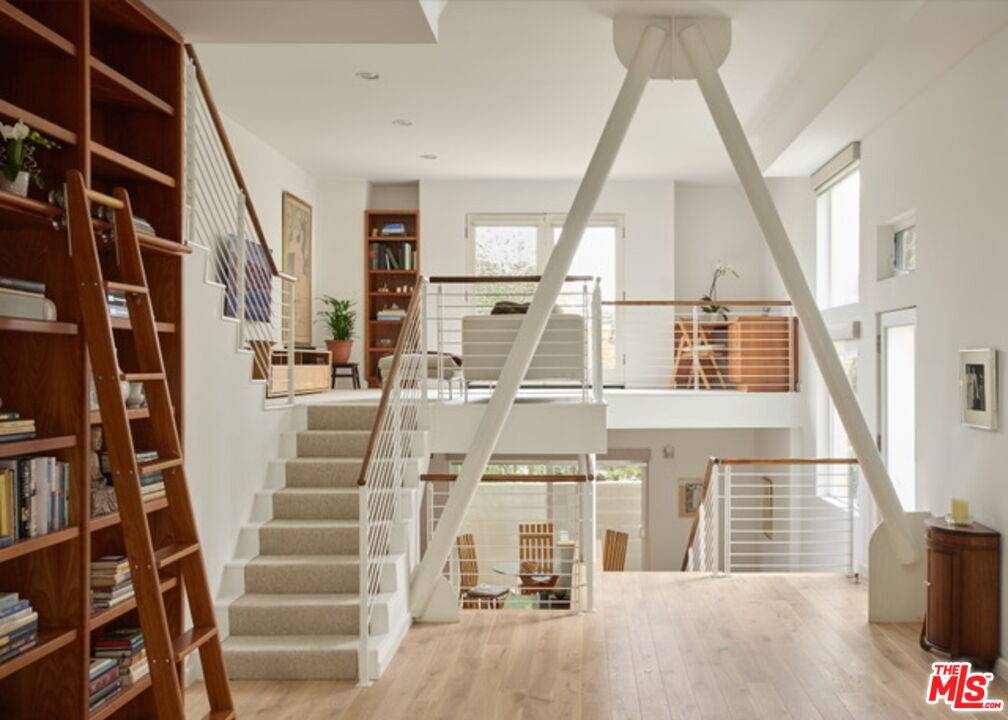 938   Lincoln Blvd 2BR Santa Monica La