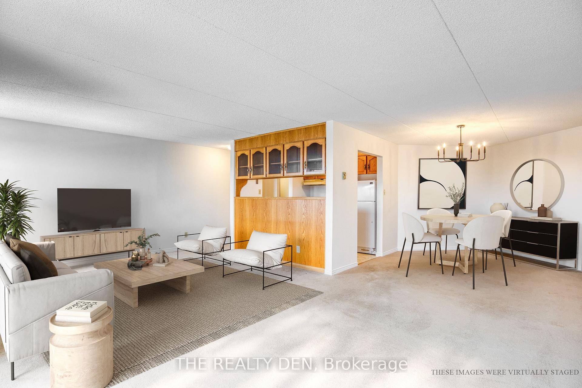 Welcome to a bright and spacious 2 bedroom, 2 bathroom condo situated in a prime location in Guelph !