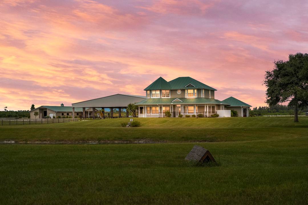 Turnkey Equestrian Estate with FULLY FURNISHED Home, ideally located just 3 miles from the prestigious Apogee Golf Club.