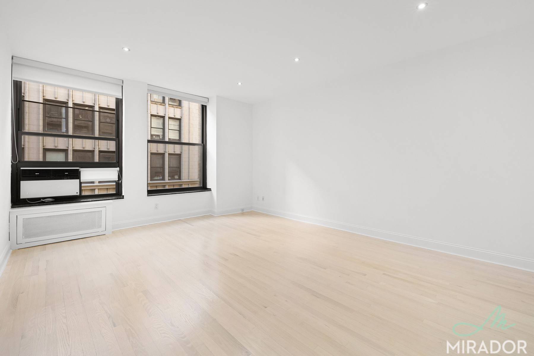 Massive, renovated, one bedroom loft with dining area and chef's kitchen now available.