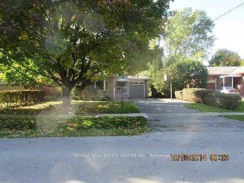 Gorgeous Detached Bungalow Located In West Oakville On A Huge Lot In The Most Sought After Neighborhood.