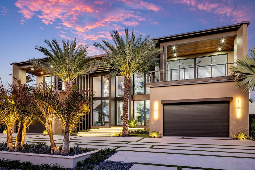 Experience brand new waterfront perfection in Jupiter, where the water truly takes center stage.