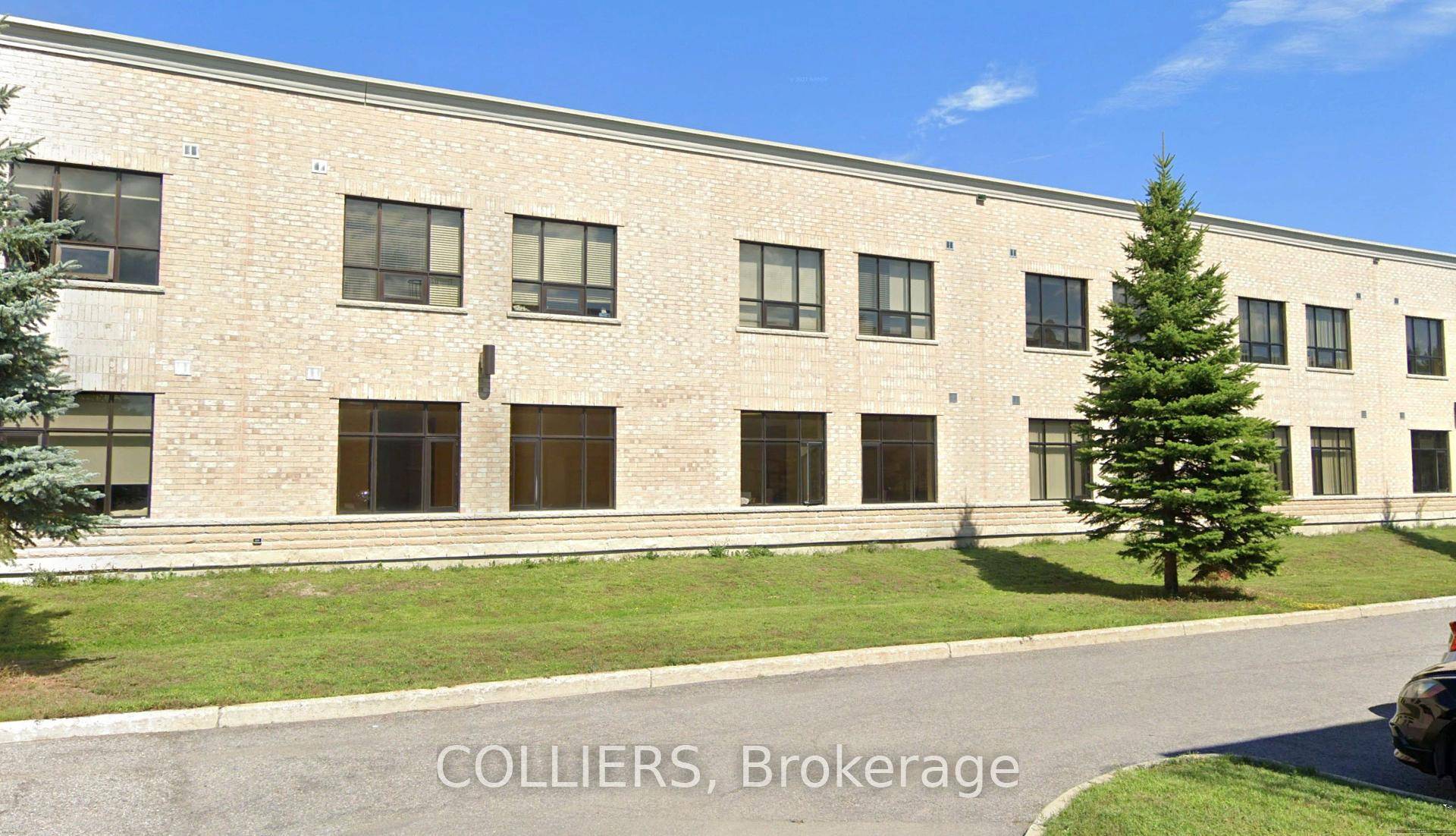 This second level office condo in Kanta offers approximately 1, 400 SF within a well established condominium complex.