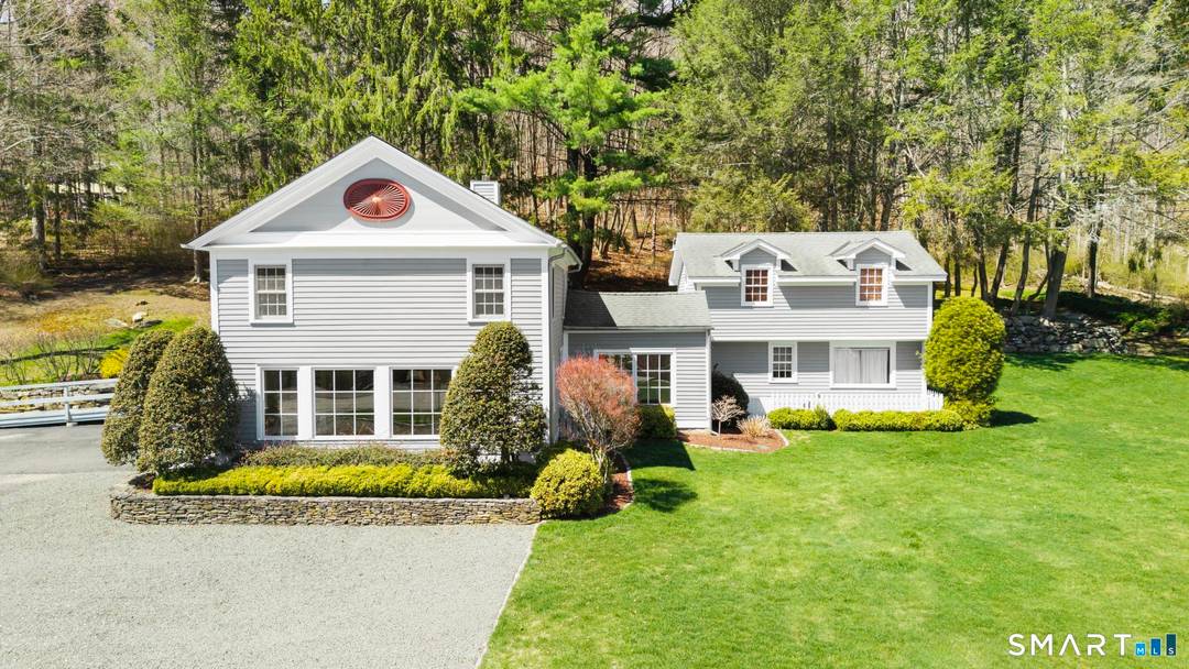 Prime commercial opportunity in the heart of Marbledale Washington CT.