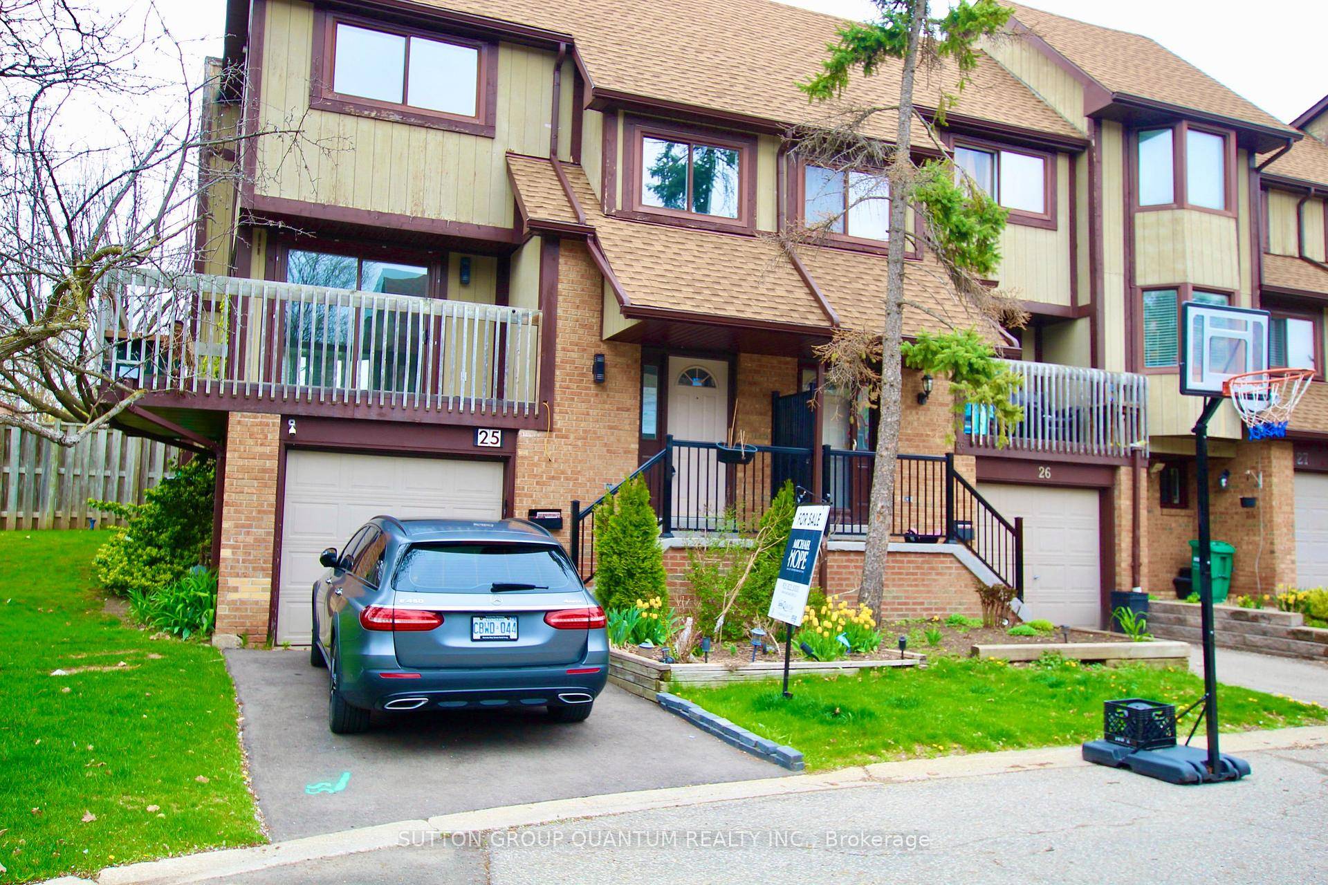 Charming 3 Bedroom, 3 Bathroom End Unit Condominium Townhouse with Finished BasementWelcome to this spacious, 3 bedroom, 3 bathroom end unit townhouse, perfectly situated for comfort and convenience.