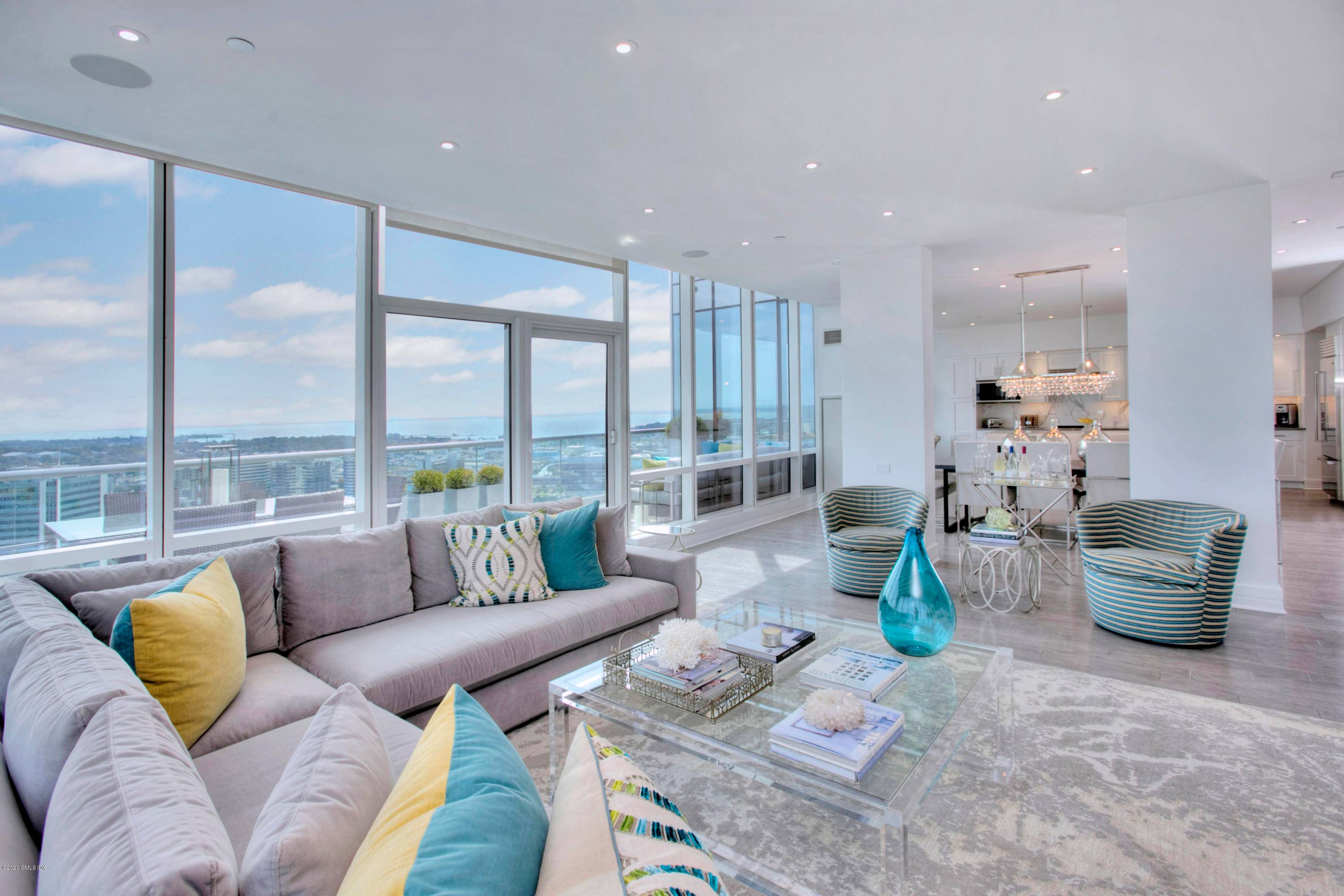 Location. Lifestyle. Luxury.