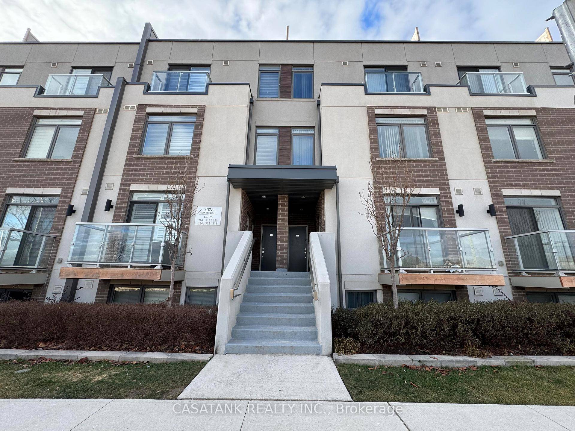 Welcome to Your New Home in Prime North Oakville !