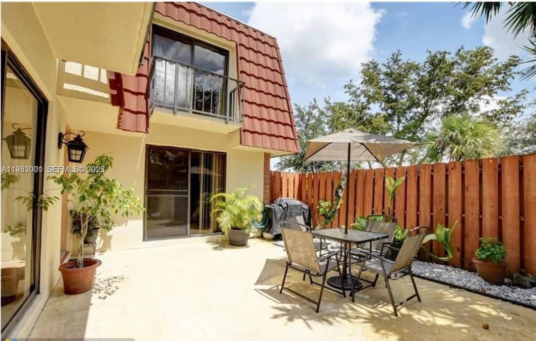 Charming and spacious 2 bedroom, 2.