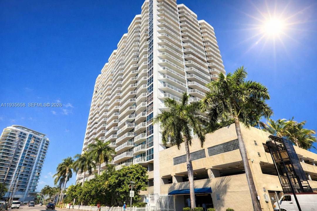 Beautiful and remodeled corner unit with 3 bedrooms and 3 baths at Grandview Palace in North Bay Village.