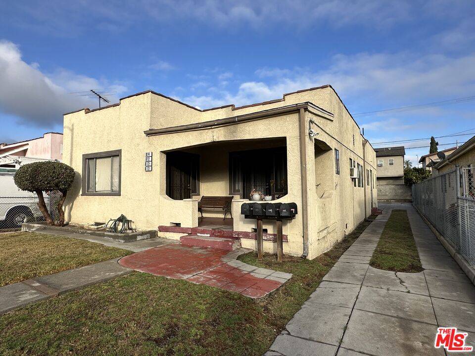 812  N Ridgewood Pl 3.0 Hancock Park LA
