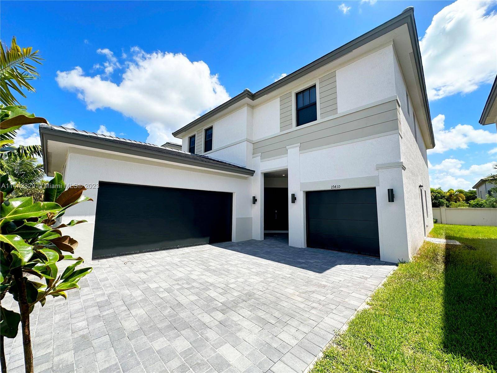 Experience a luxurious lifestyle in Marbella, Miramar s newest upscale community !