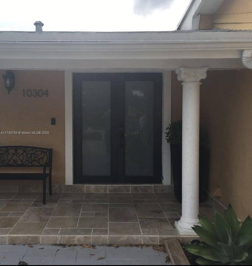 In the exclusive Calusa neighborhood, very well maintained dream home.