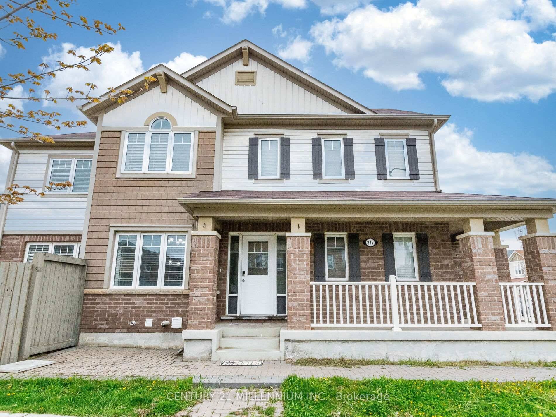 Prime Location Awaits ! Nestled near Mount Pleasant GO Station, top rated schools, a shoppingplaza, and picturesque parks, this stunning 4 2 bedroom home boasts a double car garage and ...