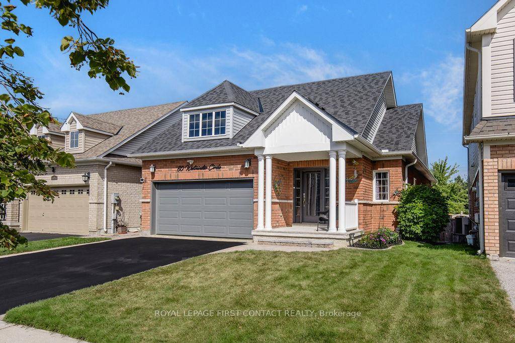 Inviting 2 2 Bedroom Bungalow in Southeast Barrie !