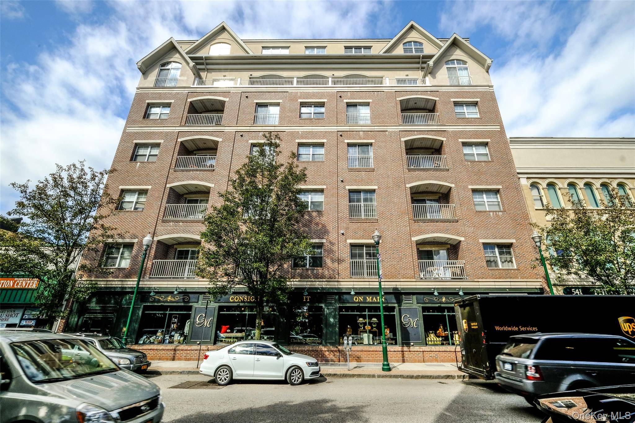 Experience city chic living in this Manhattan style residence in the heart of downtown New Rochelle !
