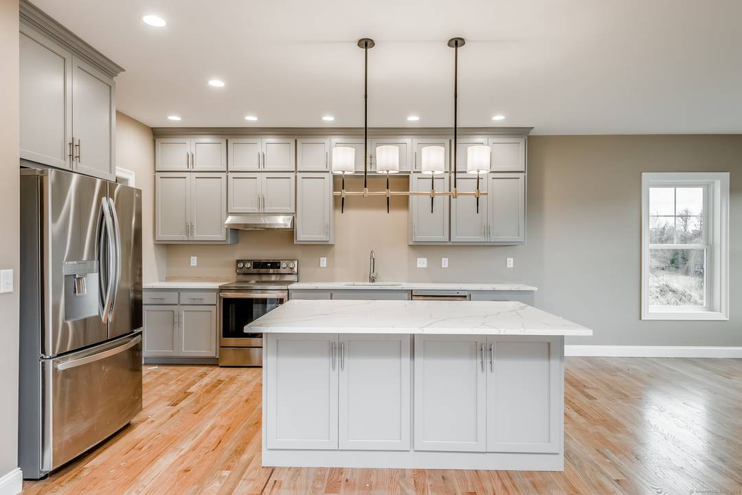 Come build your custom dream home on this amazing 3.