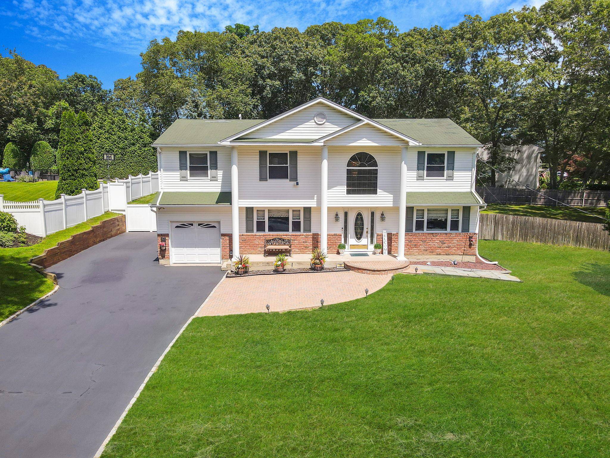 Majestic, Expanded Center Hall Colonial, 4 BR, 2.