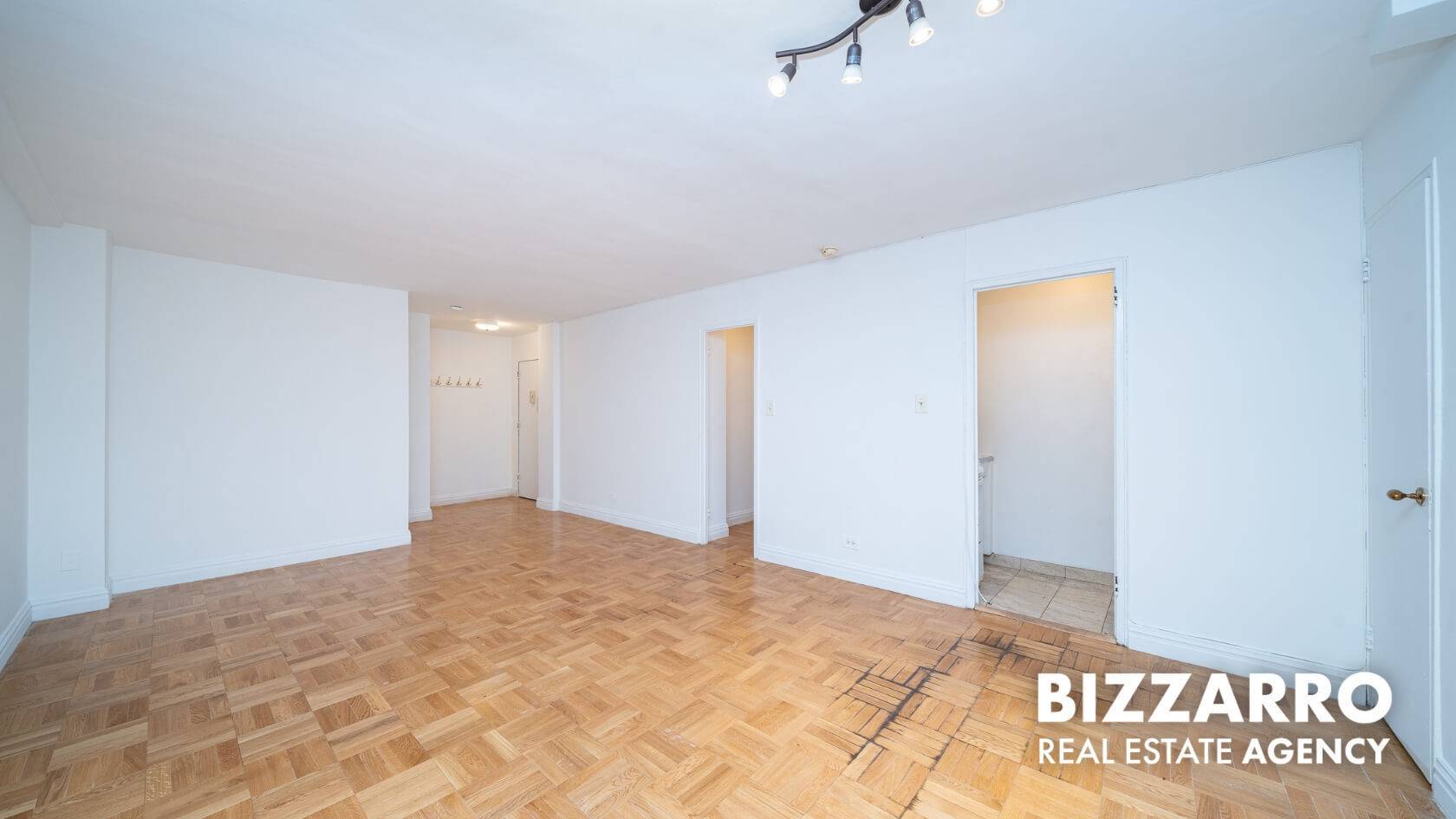 A Sunny Studio on the Upper East Side !