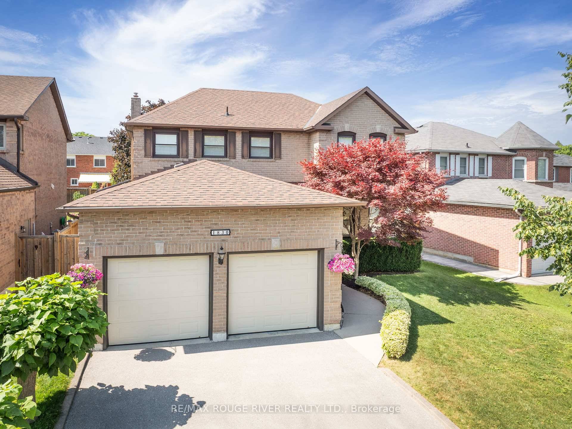 Welcome to 1830 Post Drive, your Perfect Family Home in Sought After Amberlea !