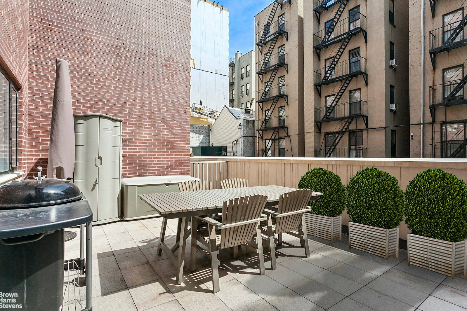 The words 'Manhattan ' and 'private terraces' don't usually go together until now.