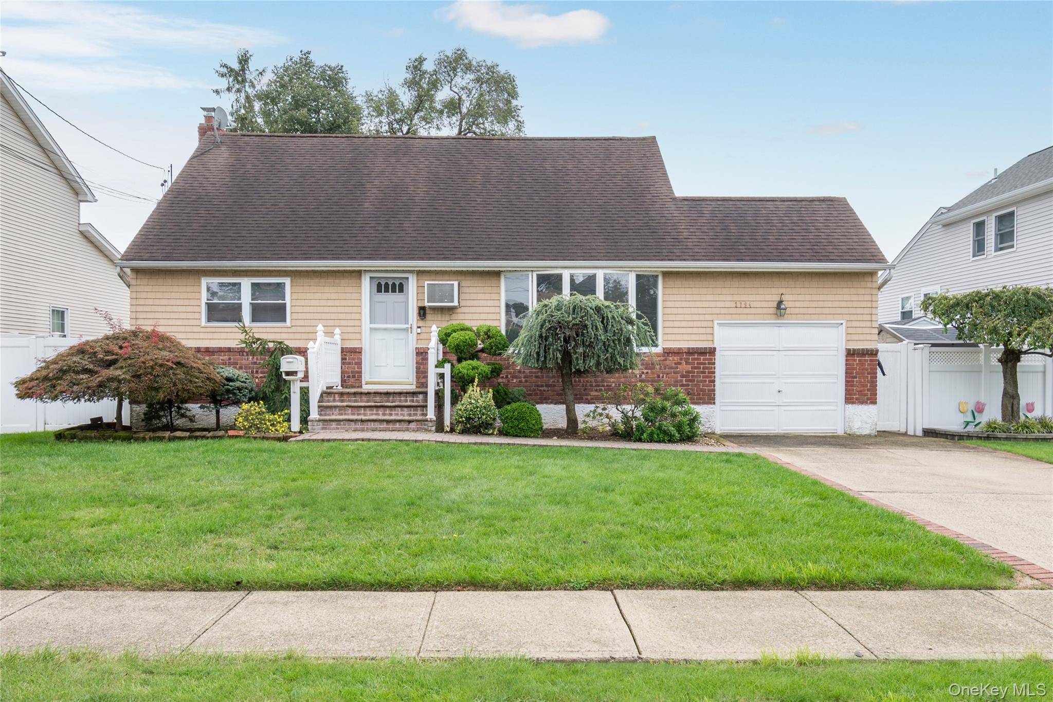 Welcome to this Cape Cod Style Home in North Bellmore offering 4 bedrooms and 2 full baths.