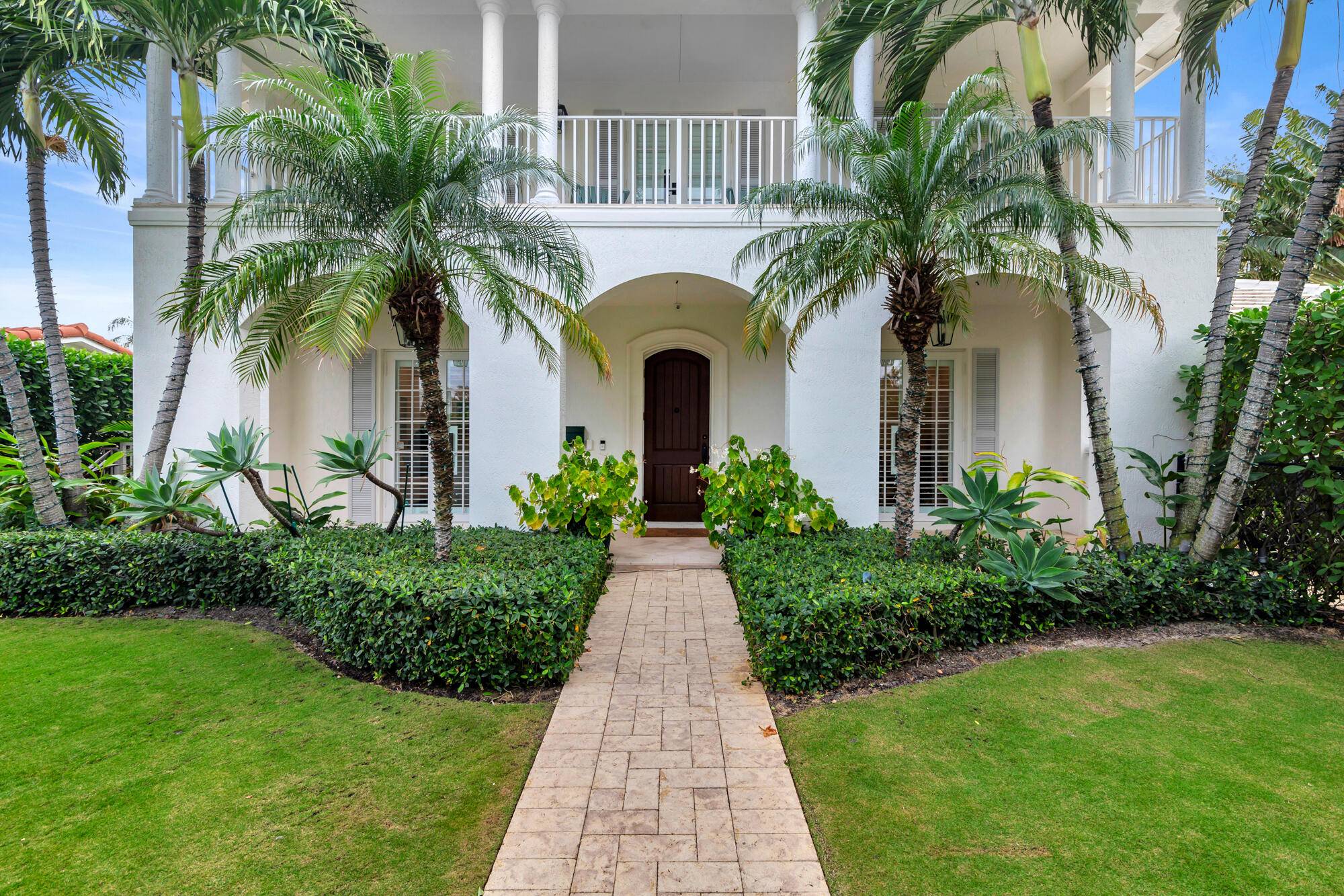 Situated in the highly sought after SoSo neighborhood, this 3 bedroom, 3.