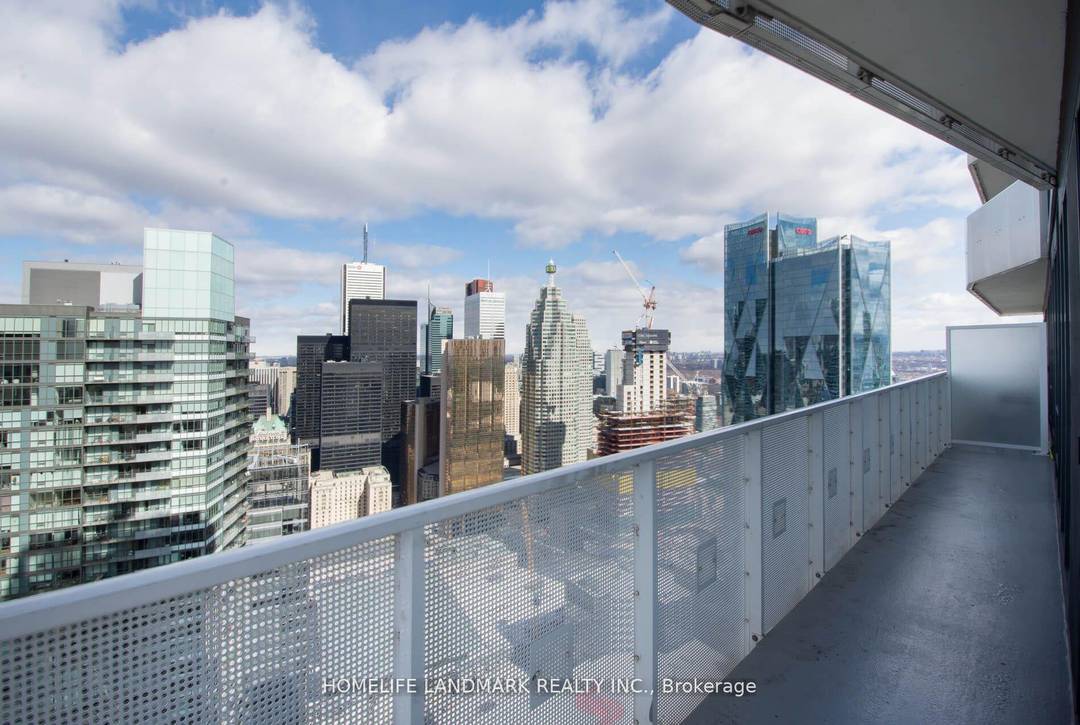 Welcome To Harbour Plaza !