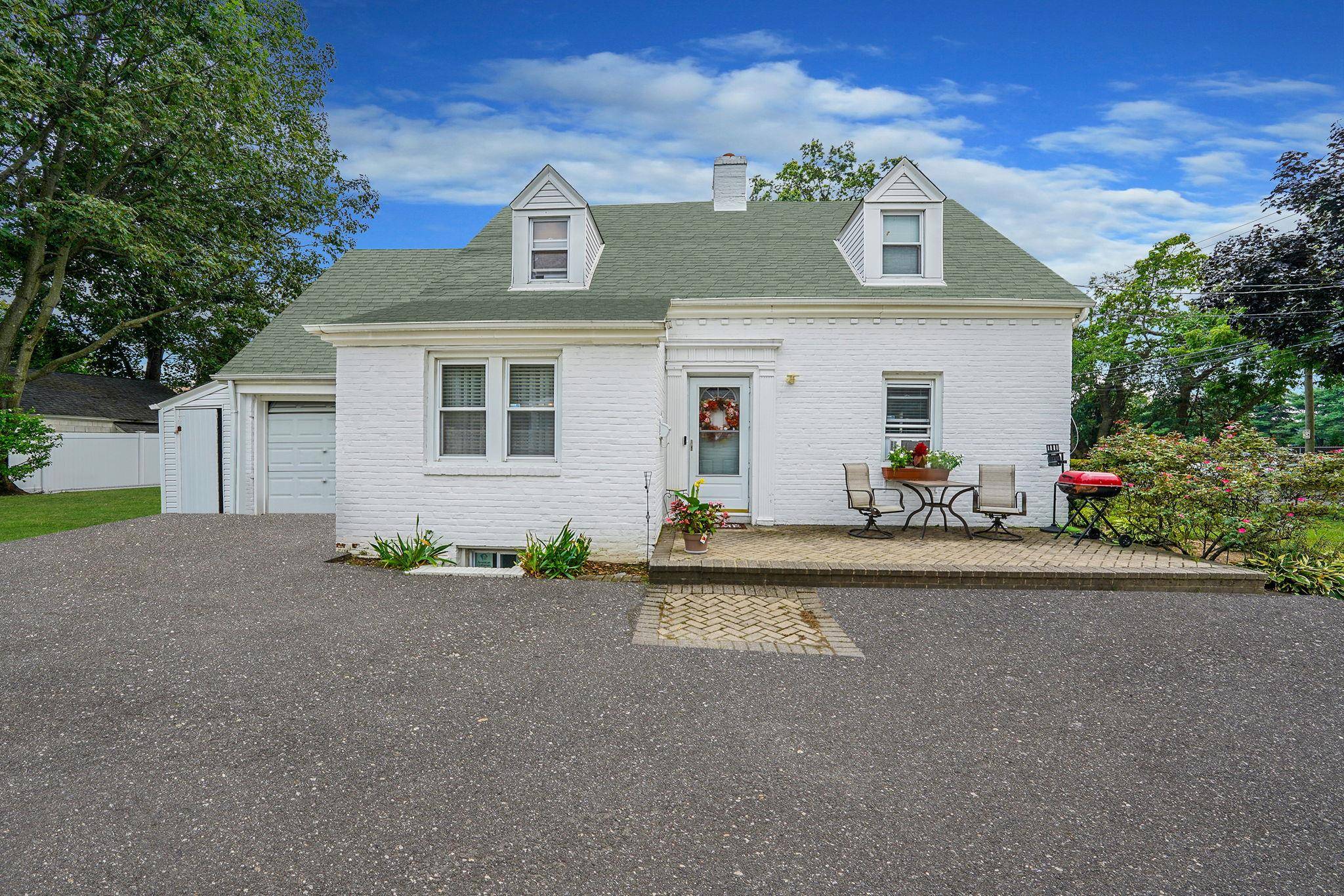 Welcome To Country Club Estates !