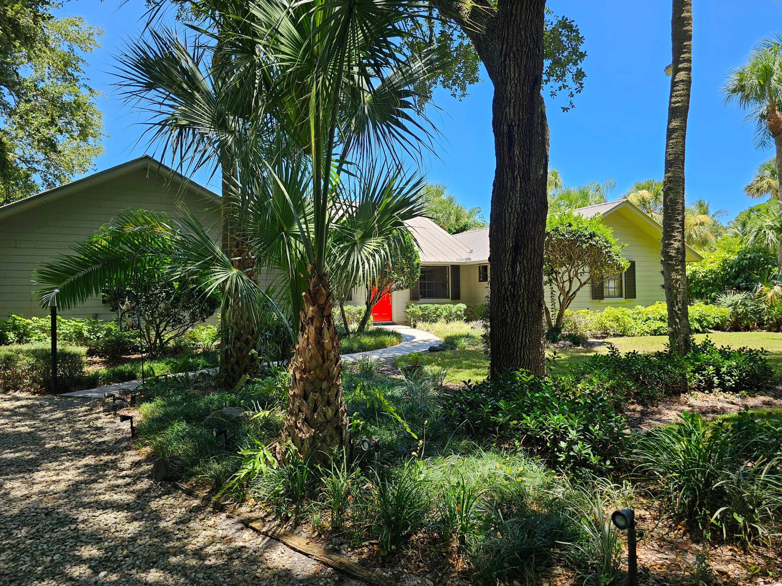 Nestled amongst the estates in Port Sewell Place, this charming custom built home offers a rare blend of comfort, style, and location all in a highly sought after community with ...