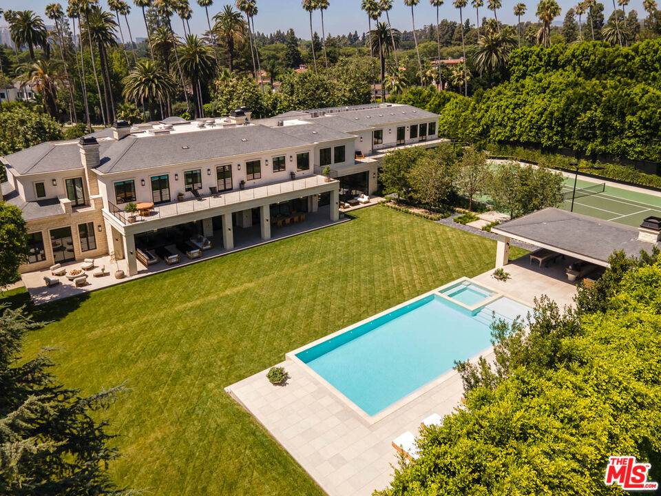 912   Benedict Canyon Dr 7.0 Beverly Hills Post Office | B.H.P.O. LA