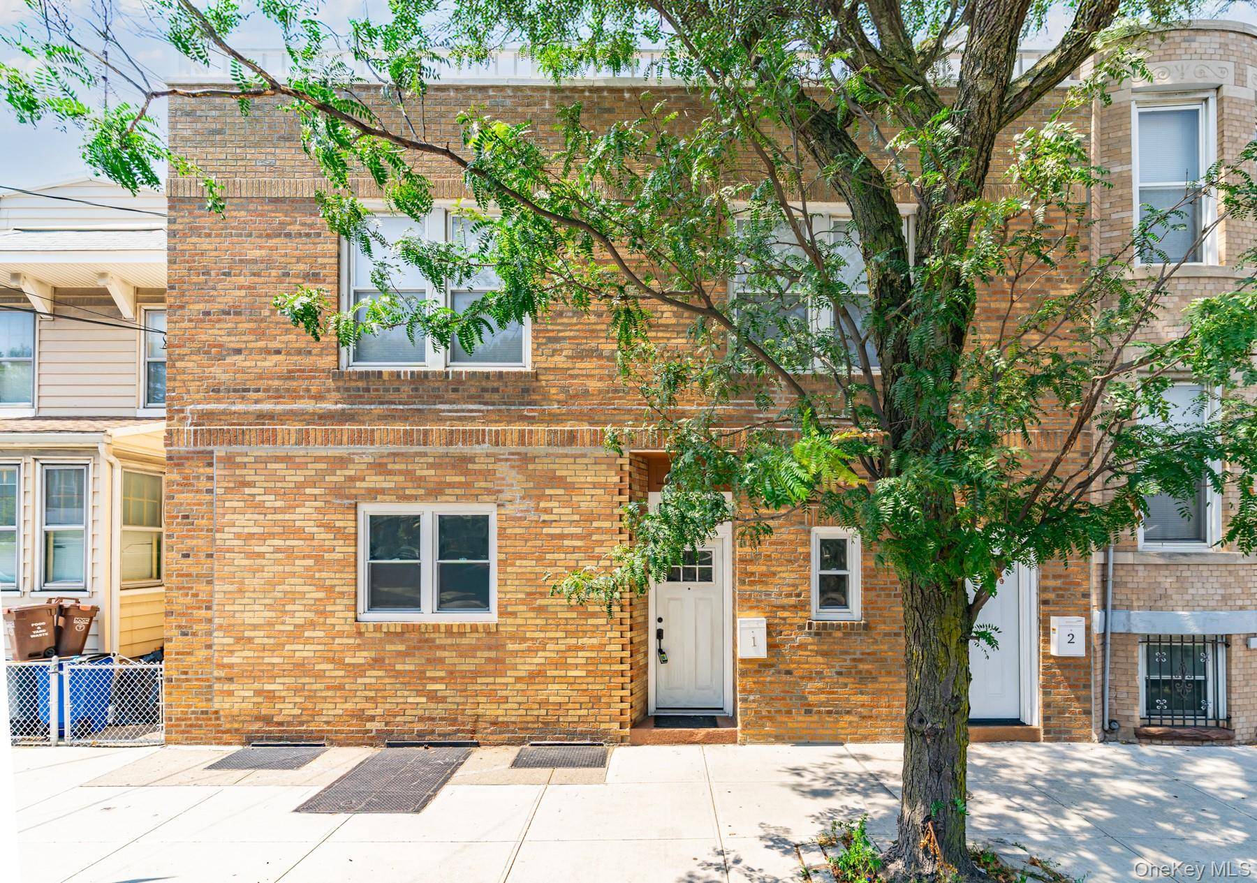This is a fantastic investment opportunity in Ridgewood, NY !