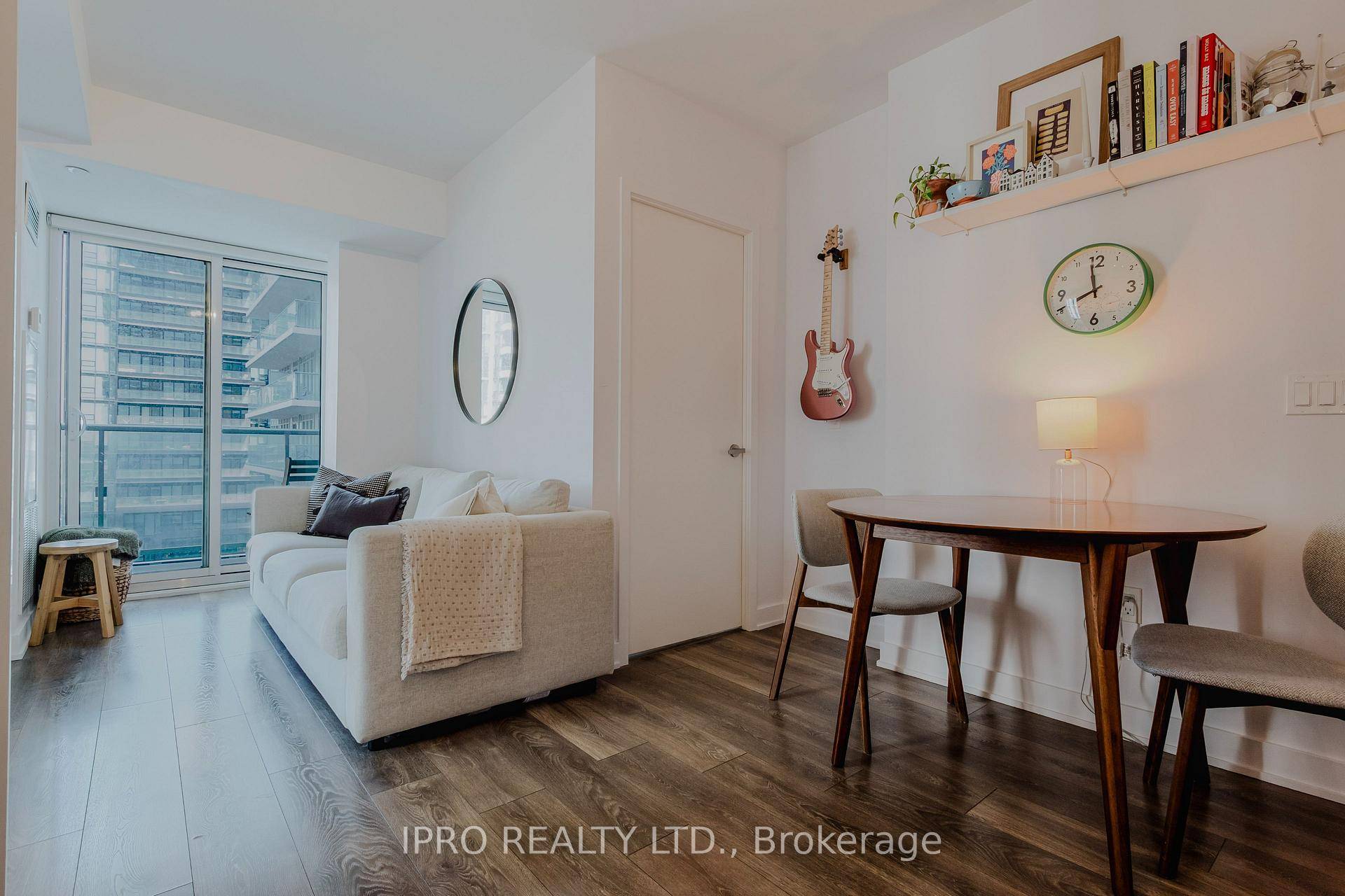 Discover luxury at this exquisite Yonge amp ; Eglinton condominium a stunning 2 bedroom, 2 bathroom corner unit with two balconies that redefines urban living.