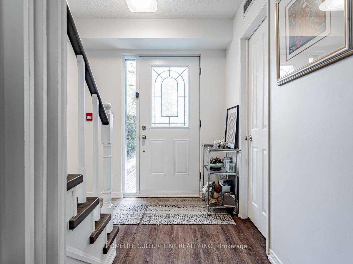 Private Courtyard Entrance To This Beautifully Renovated Town Villa.