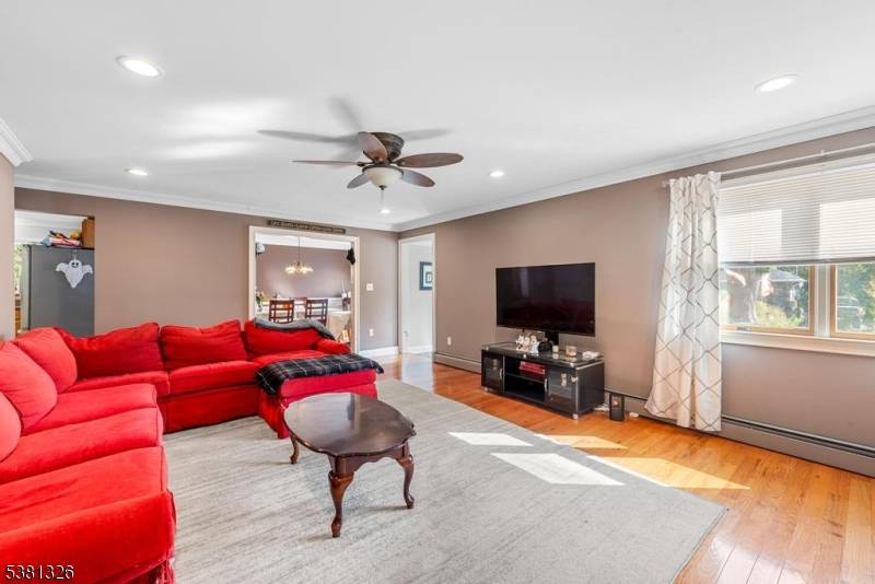Wonderful home with ample space and many possibilities !