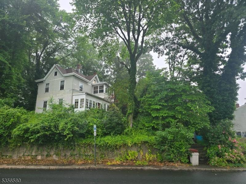 As is sale. Fixer upper. Mailing address is 272 Kingsland St