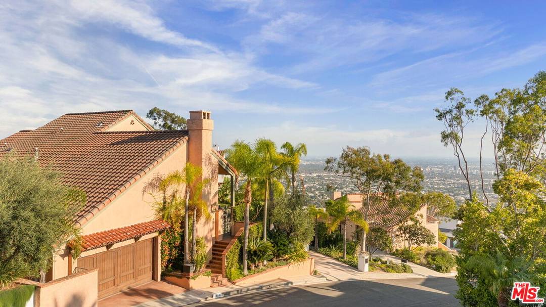 1888  N Crescent Heights Blvd 3BR Sunset Strip La