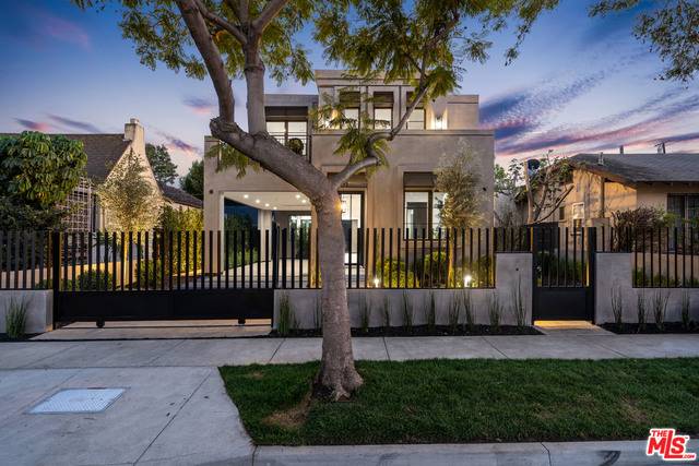 8726 Dorrington Ave Beverly Grove LA