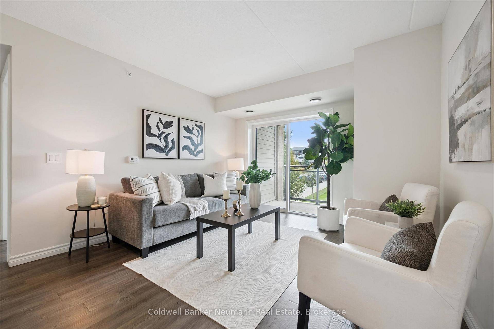 Welcome to the Madison at 7 Kay Cres.