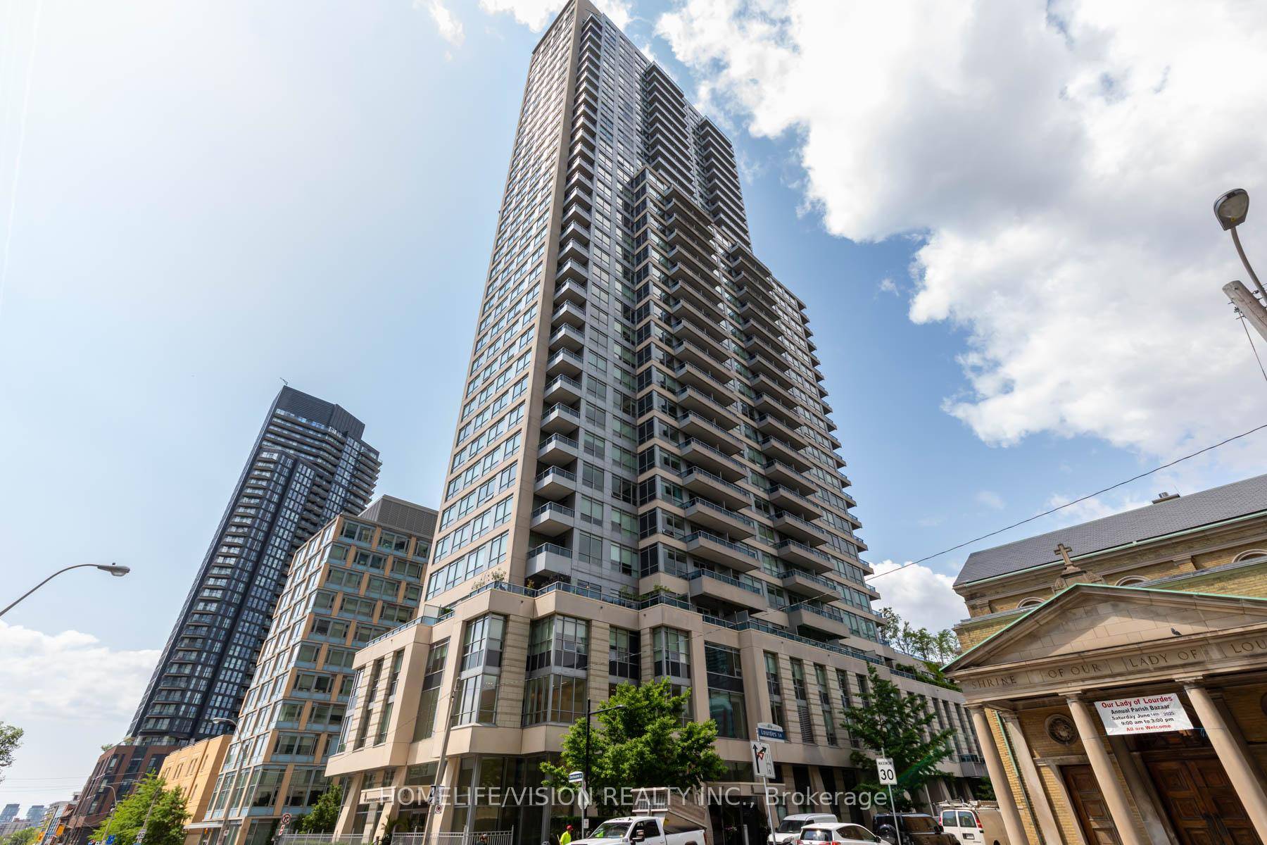 Welcome To The 500 ! Located Just South Of Bloor St.